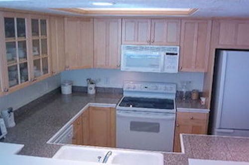 Building Photo - 857 S Padley St