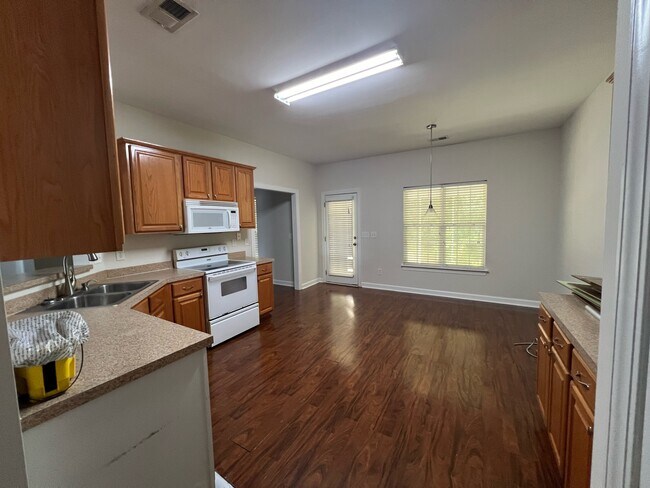 Building Photo - 4819 Rustlers Ct