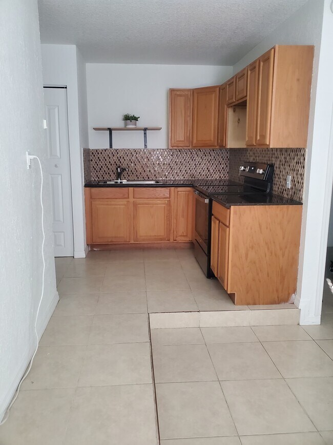 Foto del edificio - 1806 Grasmere Dr