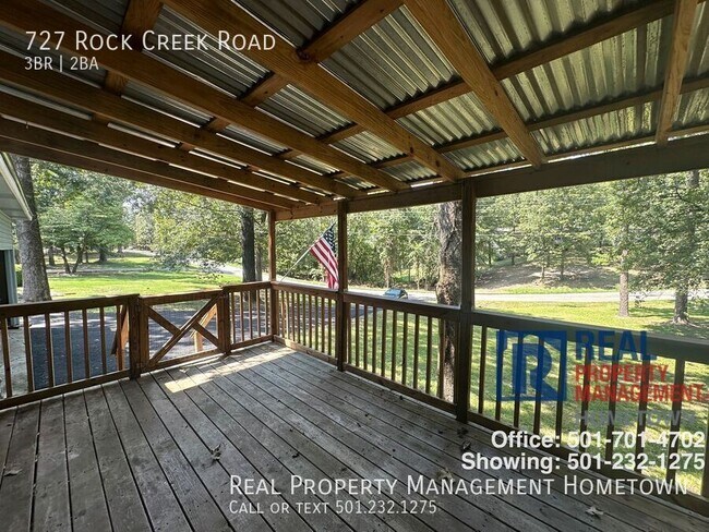 Foto del edificio - 727 Rock Creek Rd