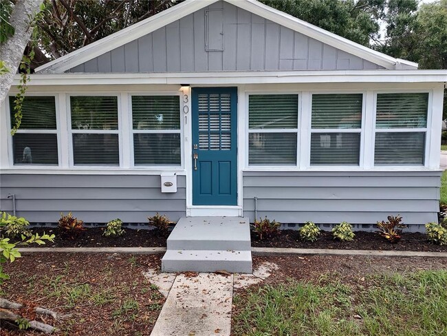 Building Photo - 301 Mystic Lake Dr N