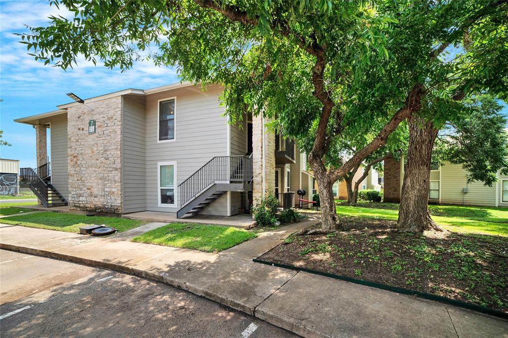 Primary Photo - 10616 Mellow Meadow Dr