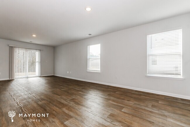 Foto del edificio - 523 Sugar Pne Dr