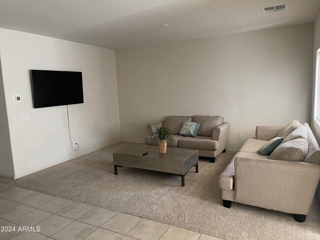 Foto del edificio - 11137 W Bloch Rd