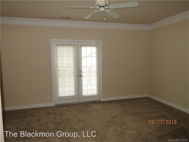 Building Photo - 2048 Ayrsley Town Blvd