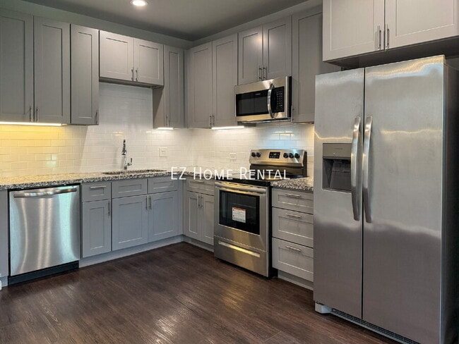 Building Photo - 4939 Ambient Dr