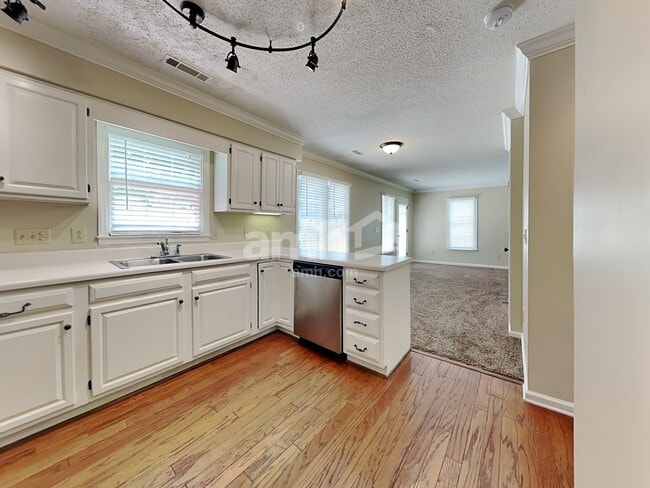 Building Photo - 5503 Pebble Garden Ct