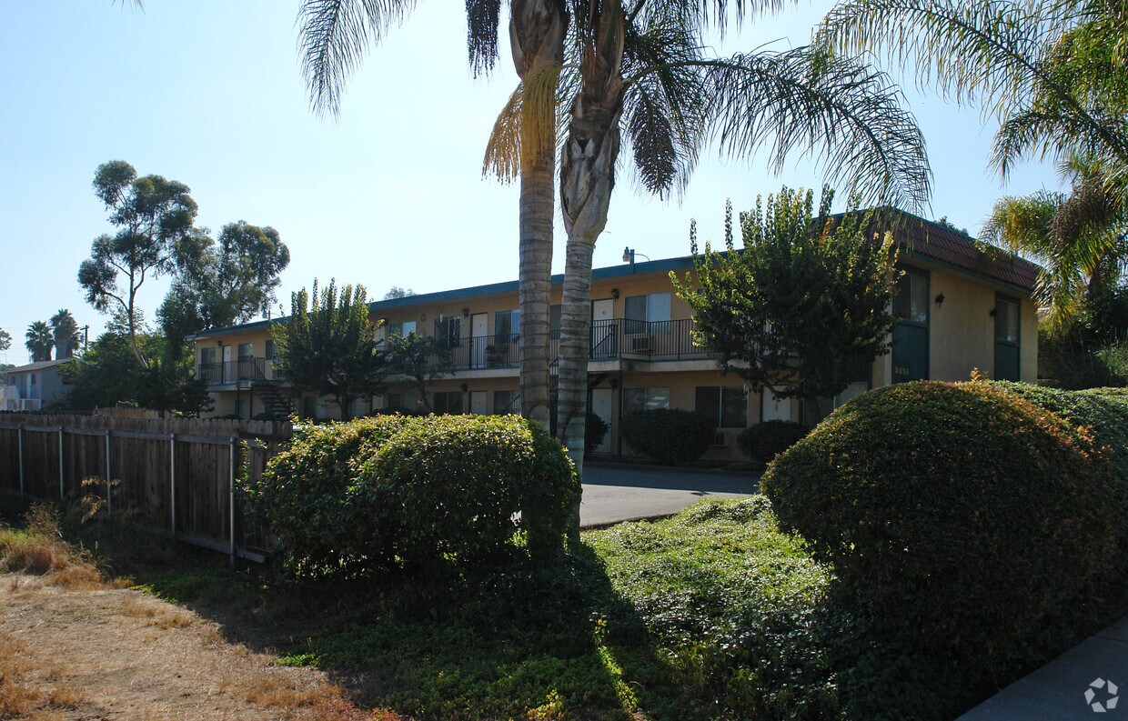 Building Photo - 3651 S Cordoba Ave