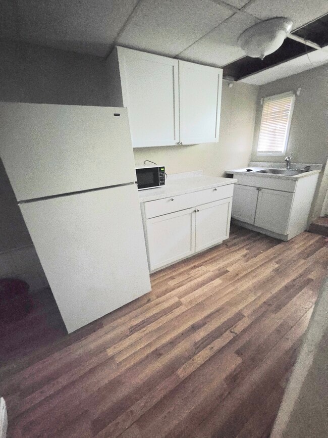 Photo - 111 Redlyn St House