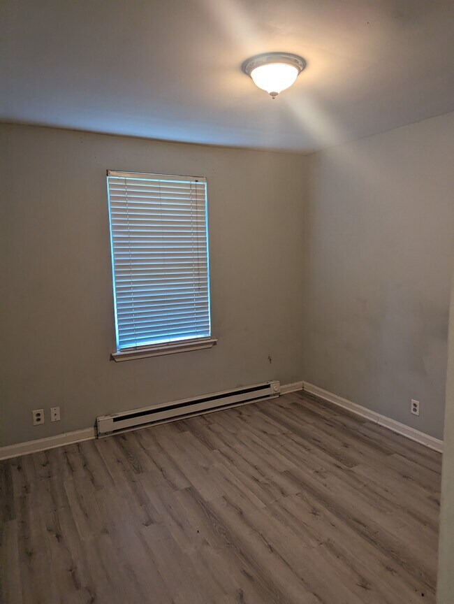 Building Photo - 911 Riviera Dr
