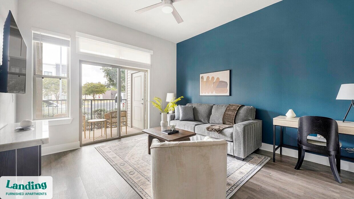 Foto principal - 1900 Airport Commerce Dr