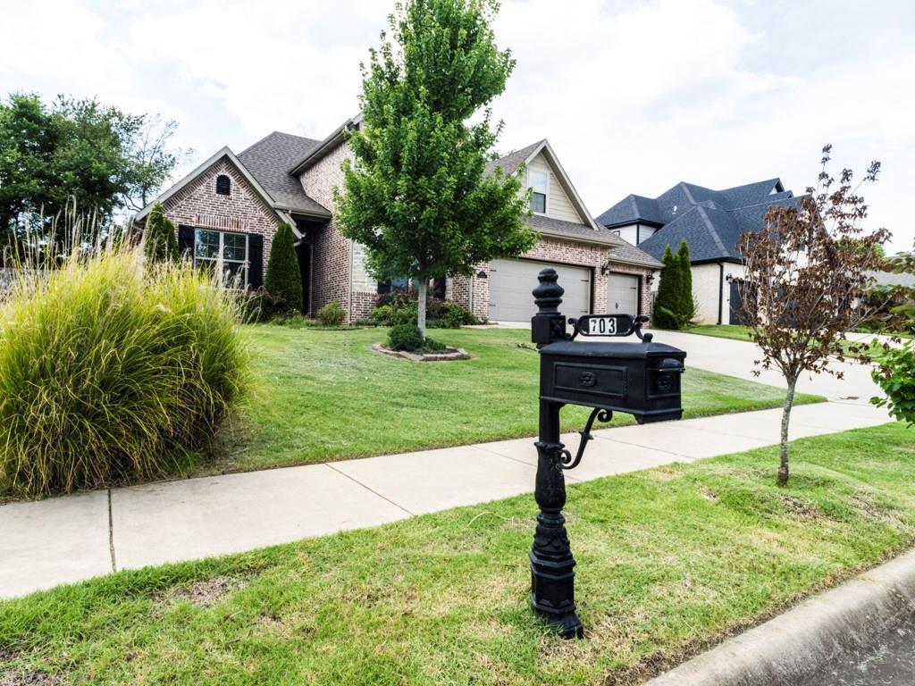 Foto principal - 702 SE Eaton St