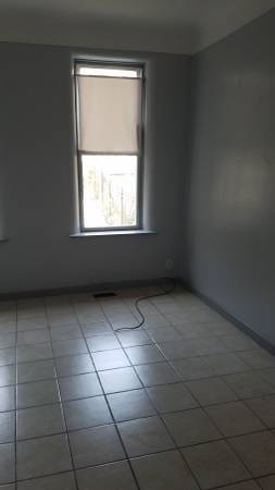 Foto del edificio - 1338 W 18th Pl
