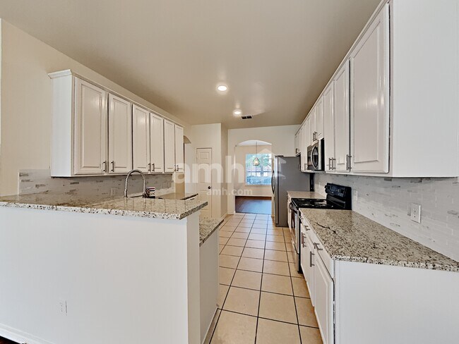 Building Photo - 4417 Chris Dr