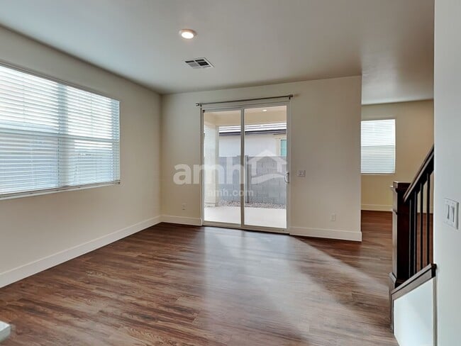 Foto del edificio - 23147 E Camacho Rd