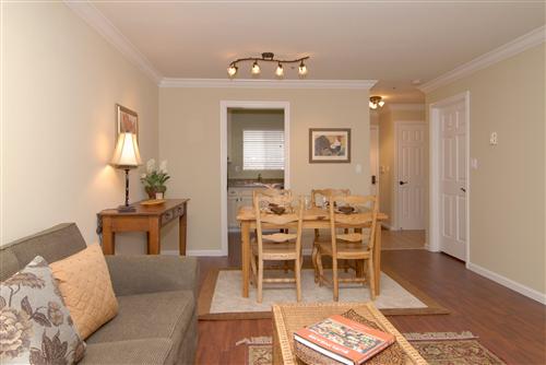 Foto del edificio - 1221 Oak Grove Ave