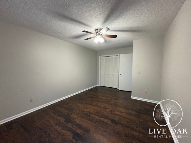 Building Photo - 1308 Forest Lake Dr