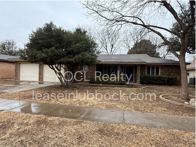 Building Photo - Updated and cozy 3/2/2