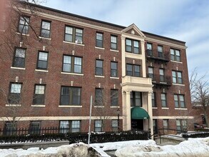 Building Photo - 185 Chestnut Hill Ave