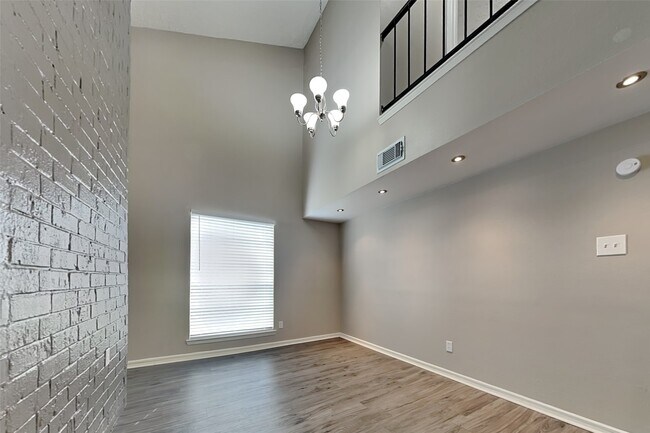 Foto del edificio - 4823 Owens Creek Ln