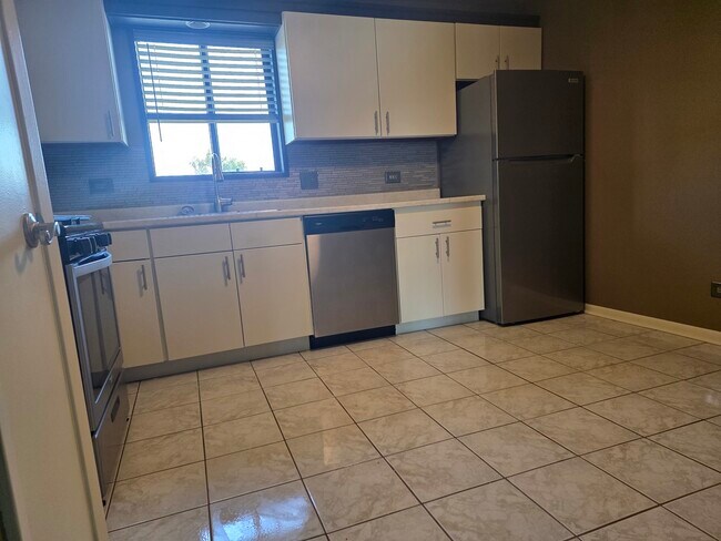 Foto del edificio - 6020 Lake Bluff Dr