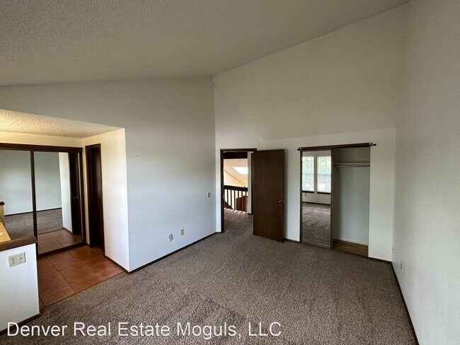 Building Photo - 3 br, 1 bath House - 2012 S. Helena St.  U...