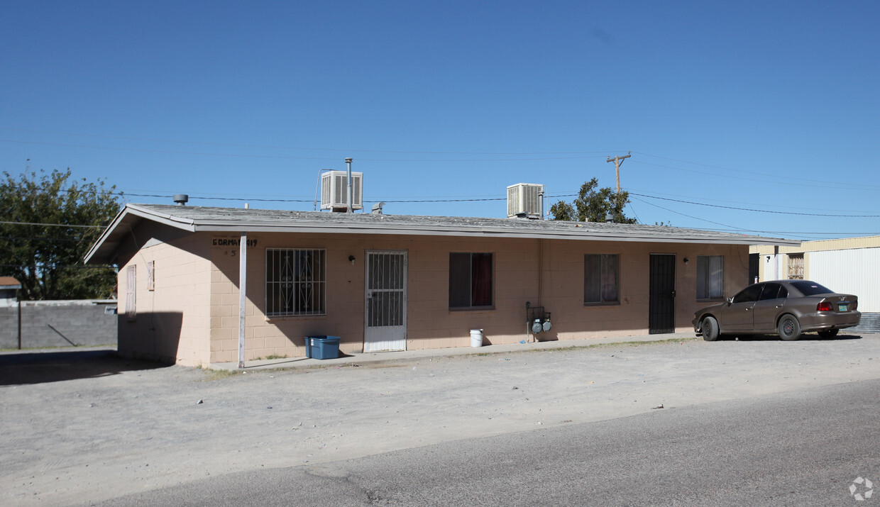 Building Photo - 417-419 Gorman St