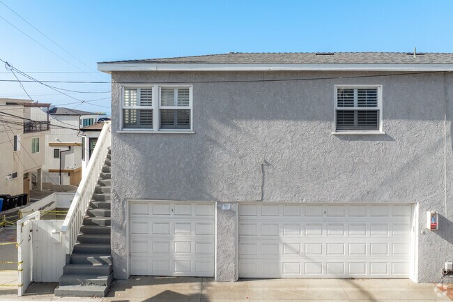 Aparcamiento - 2923 Manhattan Ave