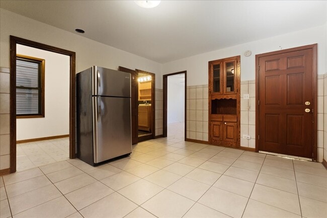 Building Photo - 1727 W 19th St