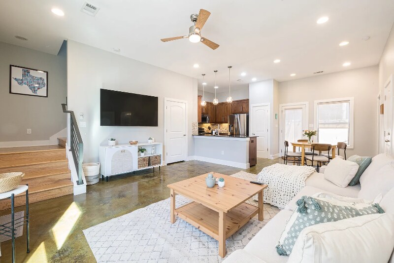 Foto principal - 1307 Alamo St