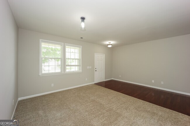 Foto del edificio - 31 Timber Ln