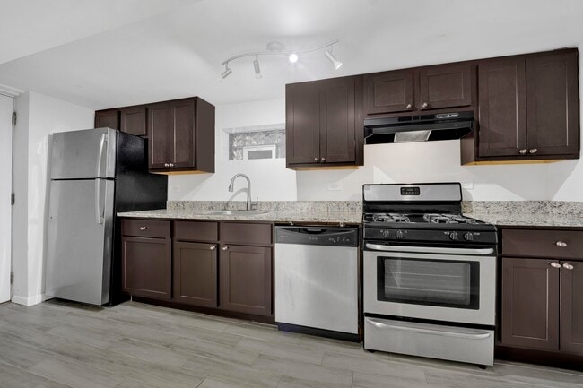 Foto del edificio - 1914 W Henderson St