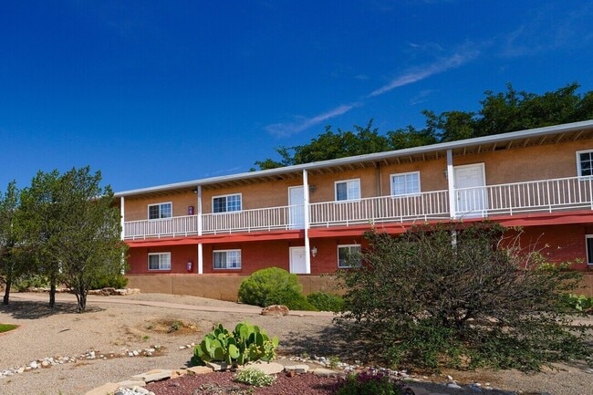 Building Photo - Pinon Terrace