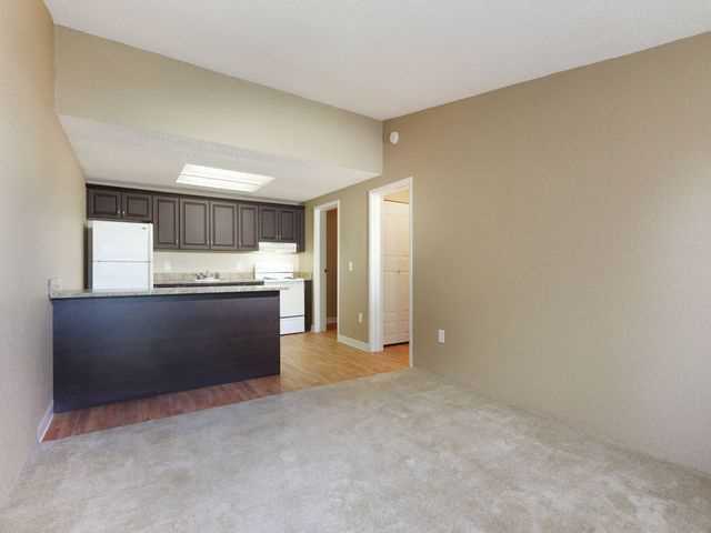 Living Room with Breakfast Bar - Cherry Tree