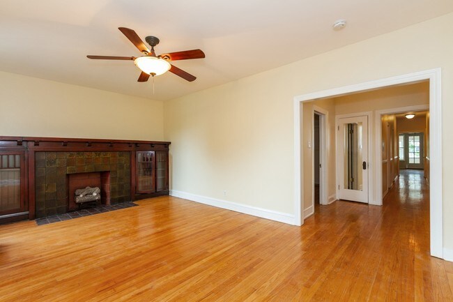 Foto del edificio - 644 E 51st St