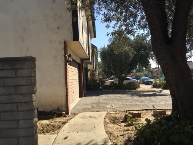 Garages - 7348 Ventura Canyon Ave
