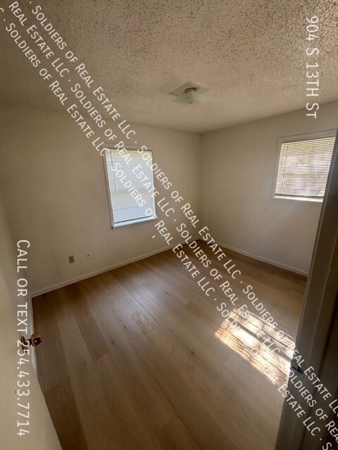 Foto del edificio - 904 S 13th St