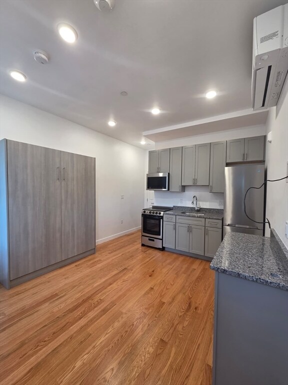 Foto del edificio - 165 Hawthorne St