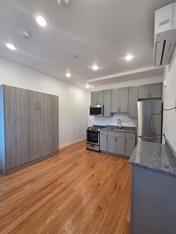 Building Photo - 165 Hawthorne St