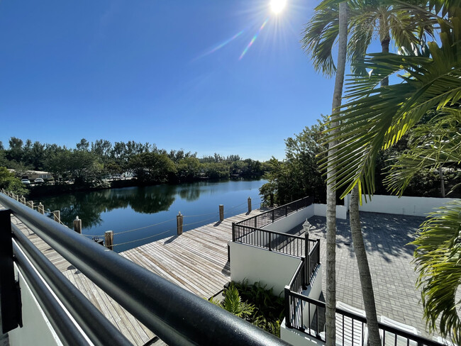 ¡Vista al lago - Lakeside at Biscayne Gardens