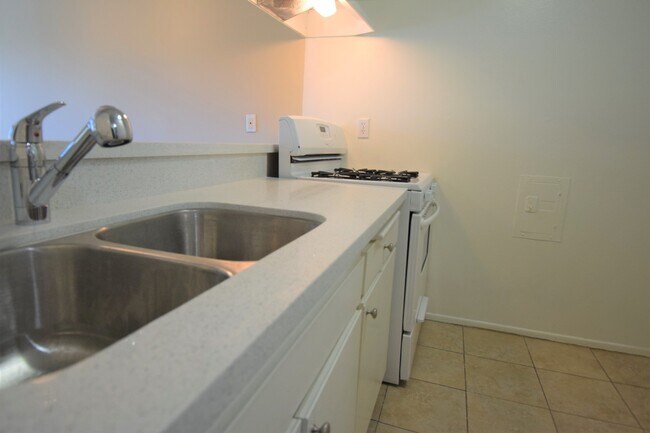 Building Photo - Royal Garden Apartments