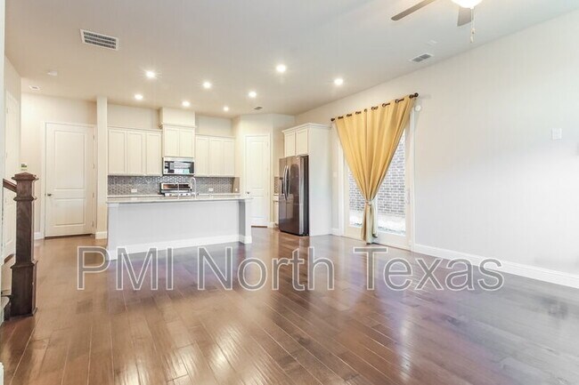 Foto del edificio - 1005 Kennedy Dr