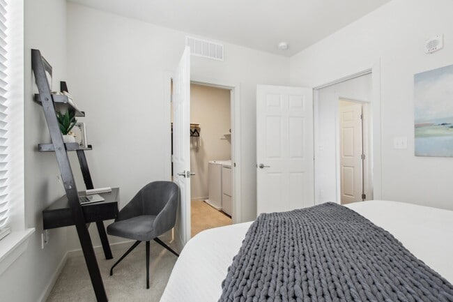 Foto del edificio - Village at Thorncreek
