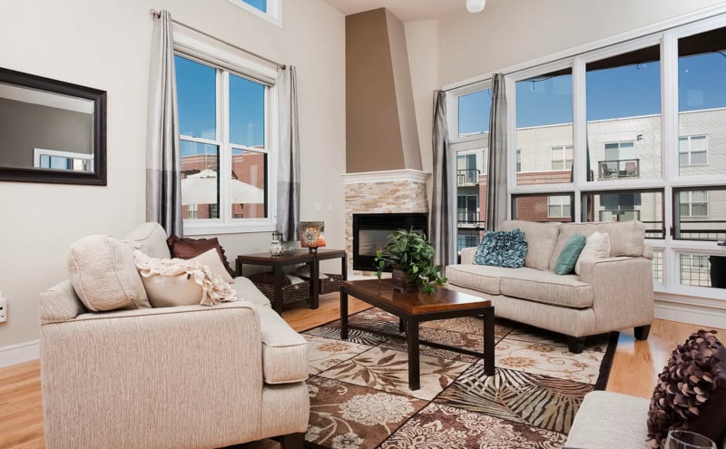 Photo - 2441 Broadway