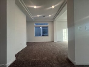 Building Photo - 5872 Aurora Gold Ave
