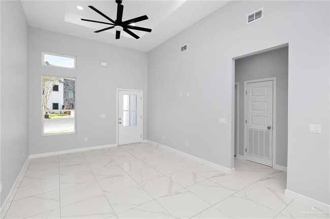 Building Photo - 12 N 5th St