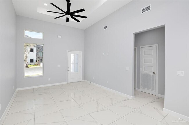 Foto del edificio - 12 N 5th St