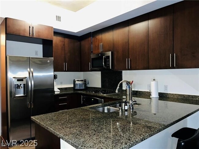 Building Photo - 353 E Bonneville Ave