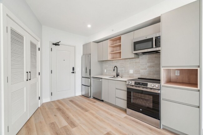 Foto del edificio - 3748 Lancaster Ave
