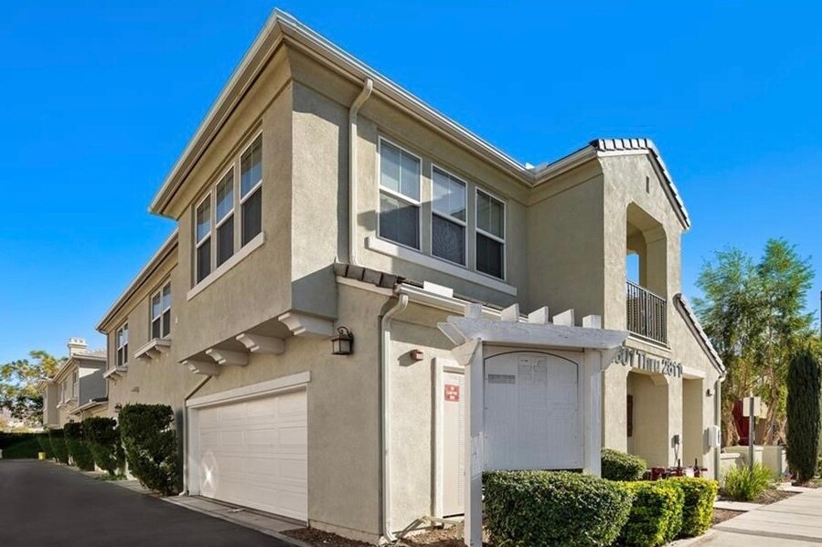 1800 E Lakeshore Dr Unit 2801, Lake Elsinore, CA 92530 Condo for Rent